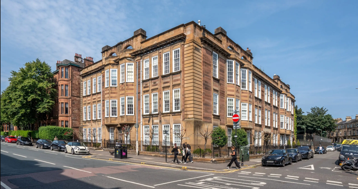 The Role of the Property Factor in Enhancing Resident Communication and Satisfaction